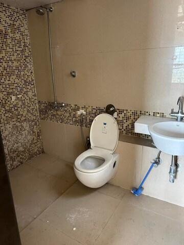 Master Bedroom in 2 BHK Apartment at Yashwant Park CHS, Vasai East – for Rent