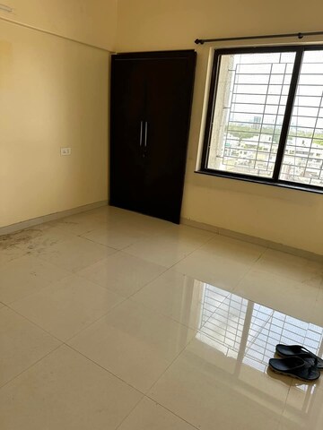 Room in 2 BHK Apartment at Yashwant Park CHS, Vasai East – for Rent