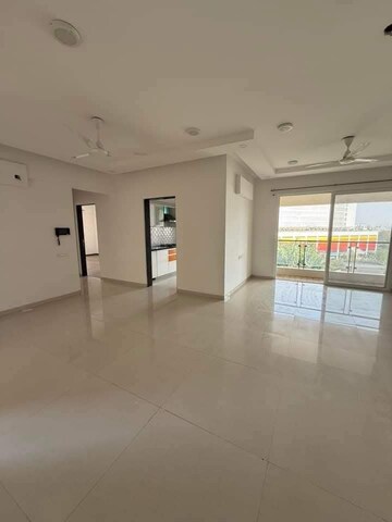 Room in 2 BHK Apartment at Shubham Apartment Vasai, Vasai East – for Rent