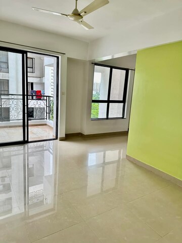 Room in 2 BHK Apartment at Shubham Apartment Vasai, Vasai East – for Rent