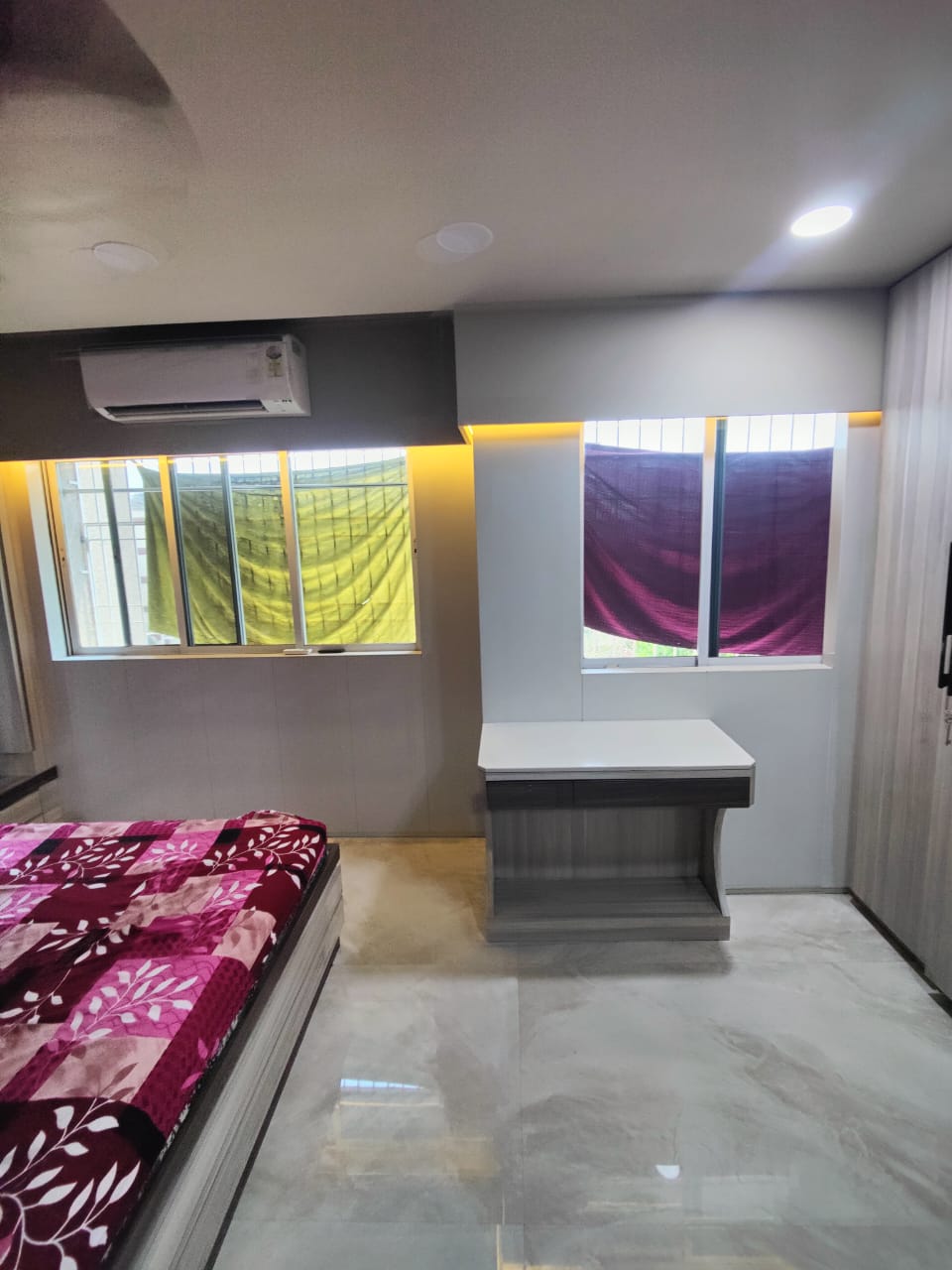 2 BHK + Pooja Room,Servant Room,Study Room Apartment For Sale in Kalpataru Aura