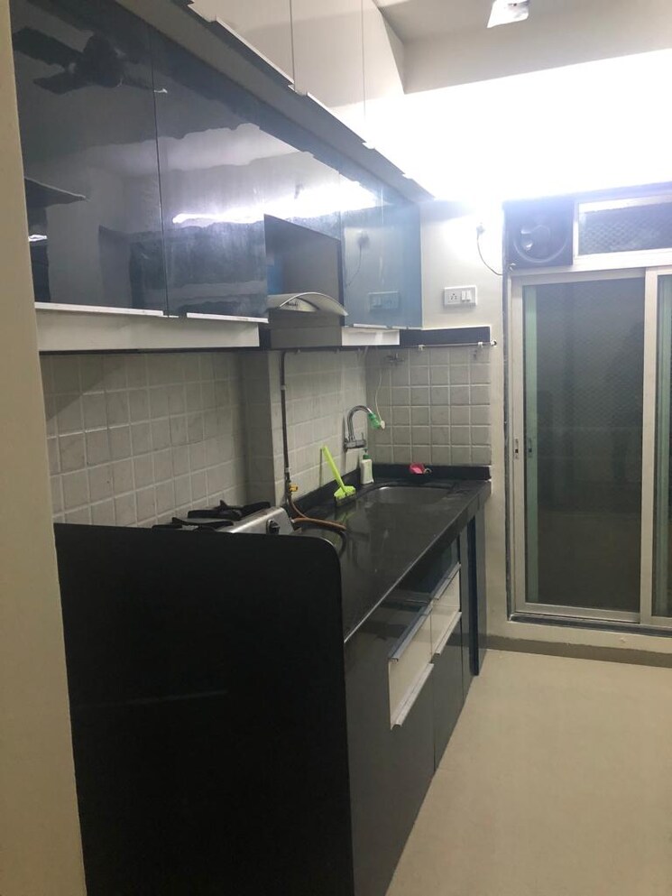 Kitchen, mahavir-kalpavruksha 2 Bedroom 905 Sq.Ft. Apartment In Ghodbunder Road Thane 7983554