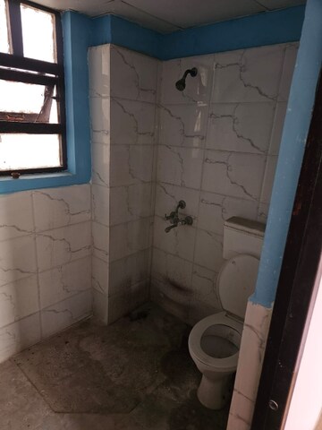 Bathroom in 3 BHK Apartment at Auric City Homes, Sector 82 – for Rent