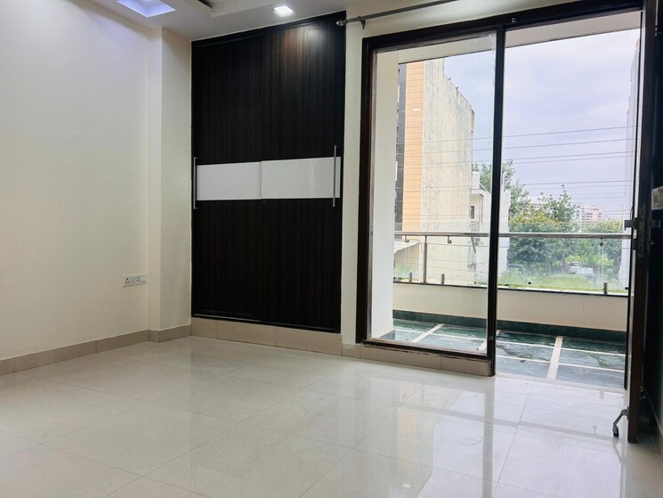 Room, bptp-astaire-gardens 3 Bedroom 2412 Sq.Ft. Villa In Sector 70a Gurgaon 7983584