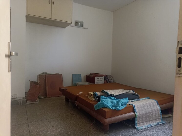 Bedroom, arun-vihar 2 Bedroom 1100 Sq.Ft. Apartment In Sector 29 Noida 7983655