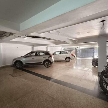 Parking in 3 BHK Builder Floor at Sector 12a – for Rent