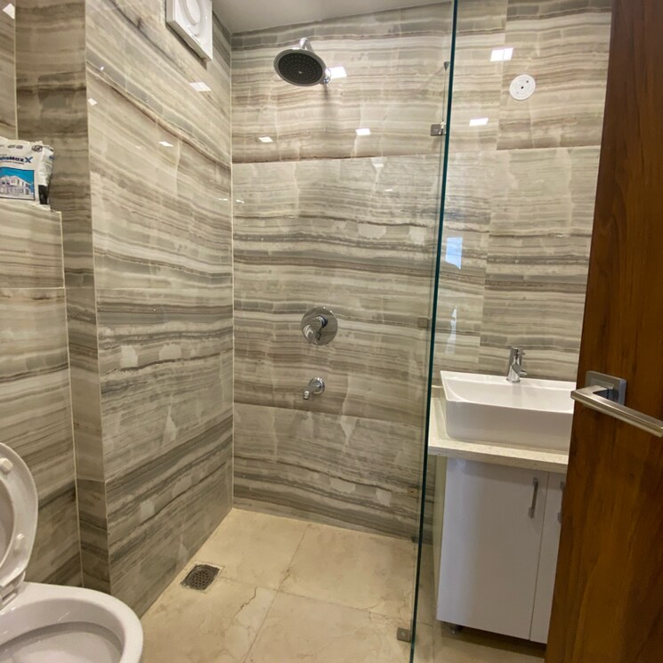 Bathroom, sector 89 3 Bedroom 150 Sq.Yd. Builder Floor In Sector 89 Faridabad 7983716