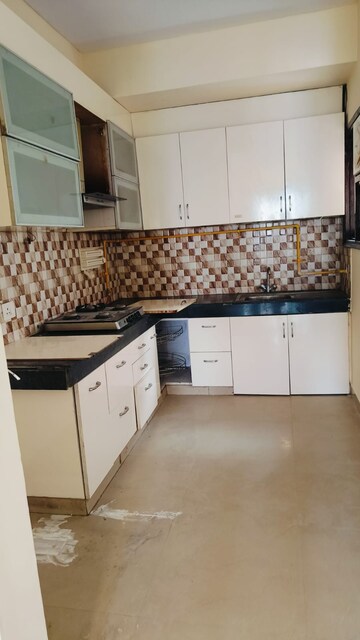 3 BHK Apartment For Rent in RPS Savana, Sector 88
