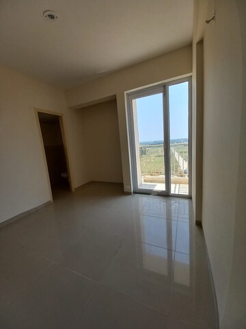 Room in 2 BHK Apartment at Wave Dream Homes, Wave City – for Sale