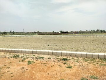  Plot For Sale in Jewar