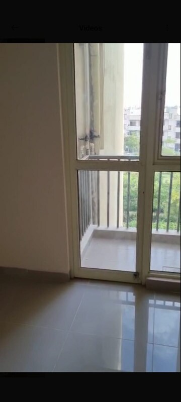 Room in 2 BHK Apartment at Wave Executive Floors, Wave City – for Sale