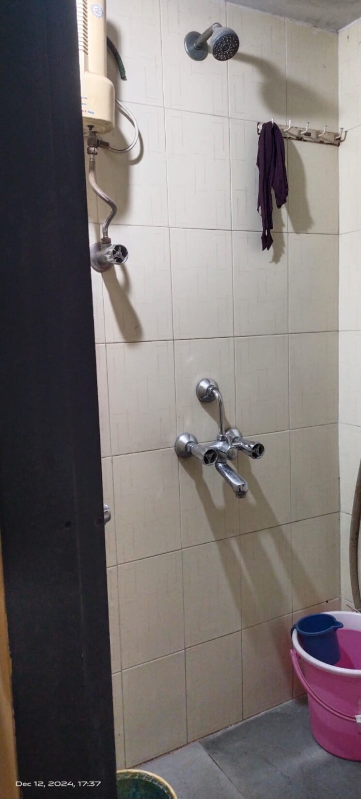 Bathroom, sai-milan-chs 1 Bedroom 460 Sq.Ft. Apartment In Worli Mumbai 7983724