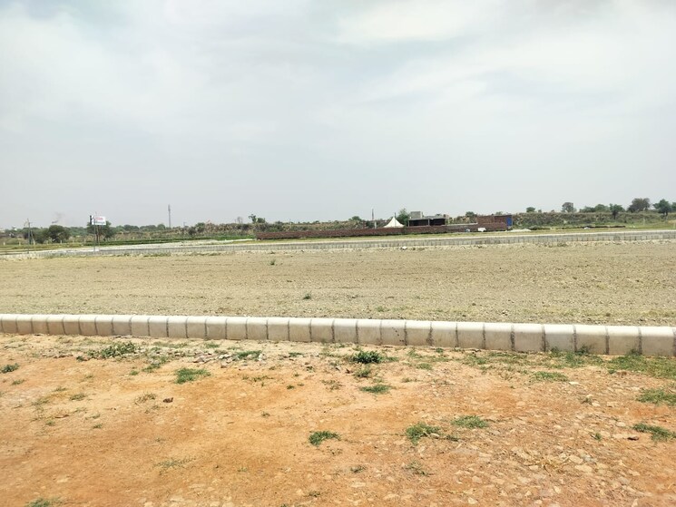 undefined, jewar  215 Sq.Yd. Plot In Jewar Greater Noida 7983736