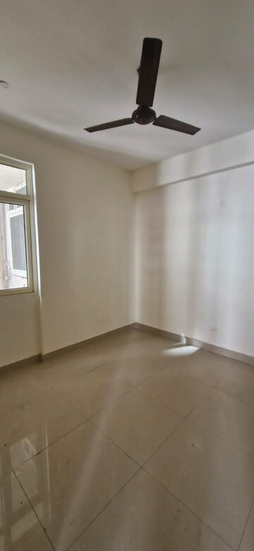 Room in 4 BHK Independent House at Sector 87 – for Sale