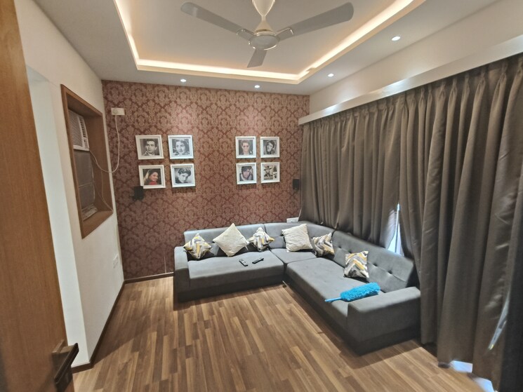Bedroom, lodha-splendora 5 Bedroom 1550 Sq.Ft. Apartment In Ghodbunder Road Thane 7983778