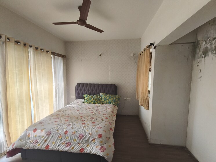 Bedroom, lodha-splendora 5 Bedroom 1550 Sq.Ft. Apartment In Ghodbunder Road Thane 7983778
