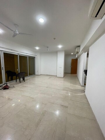 Room in 3 BHK Apartment at Tata Gurgaon Gateway, Sector 112 – for Rent