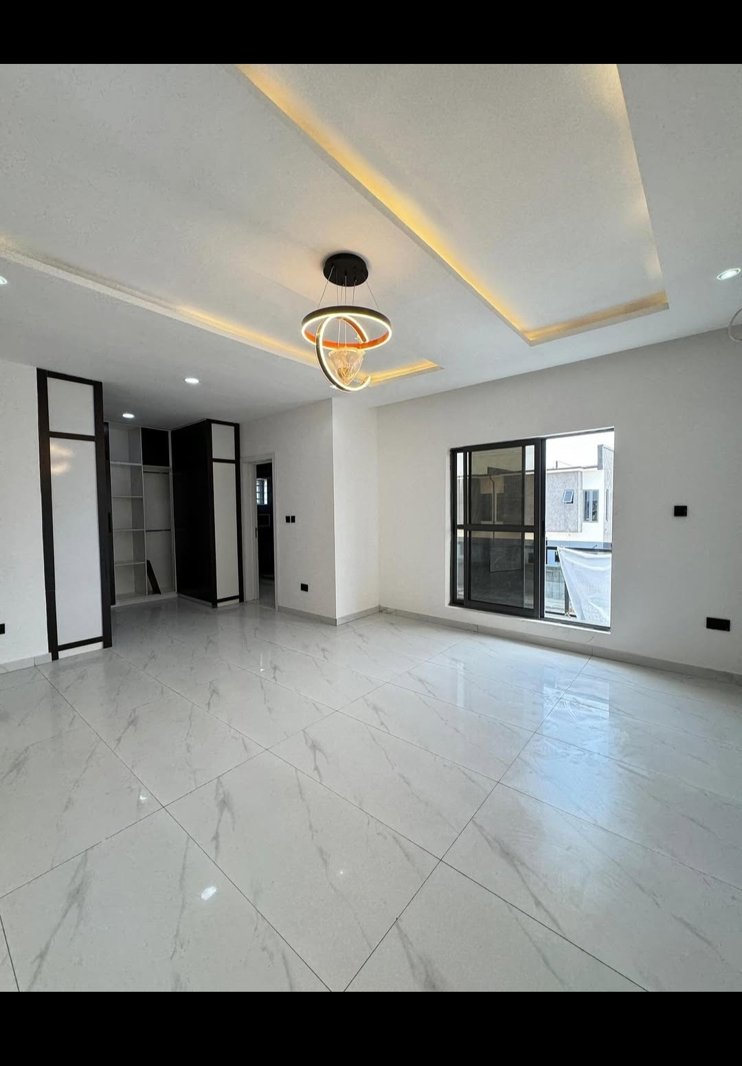 2 BHK Apartment For Sale in Neelkanth Luxuria