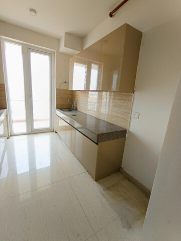 Room in 3 BHK Apartment at Omaxe Royal Residency Faridabad, Sector 79 – for Rent