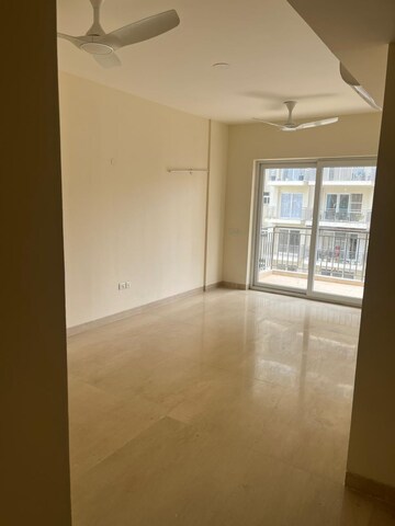 Room in 3 BHK Apartment at Omaxe Royal Residency Faridabad, Sector 79 – for Rent