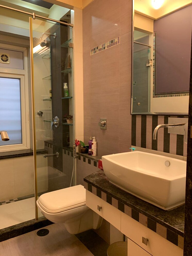 Bathroom, rishabh-towers 1 Bedroom 650 Sq.Ft. Apartment In Prabhadevi Mumbai 7983790