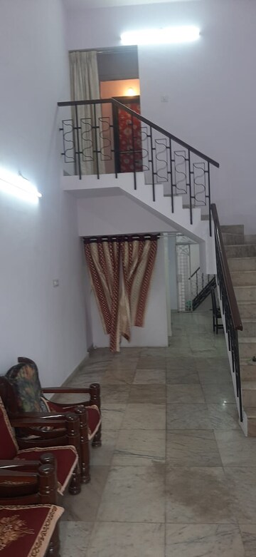 Room in 3 BHK Independent House at Saket Complex, Kalwa – for Rent