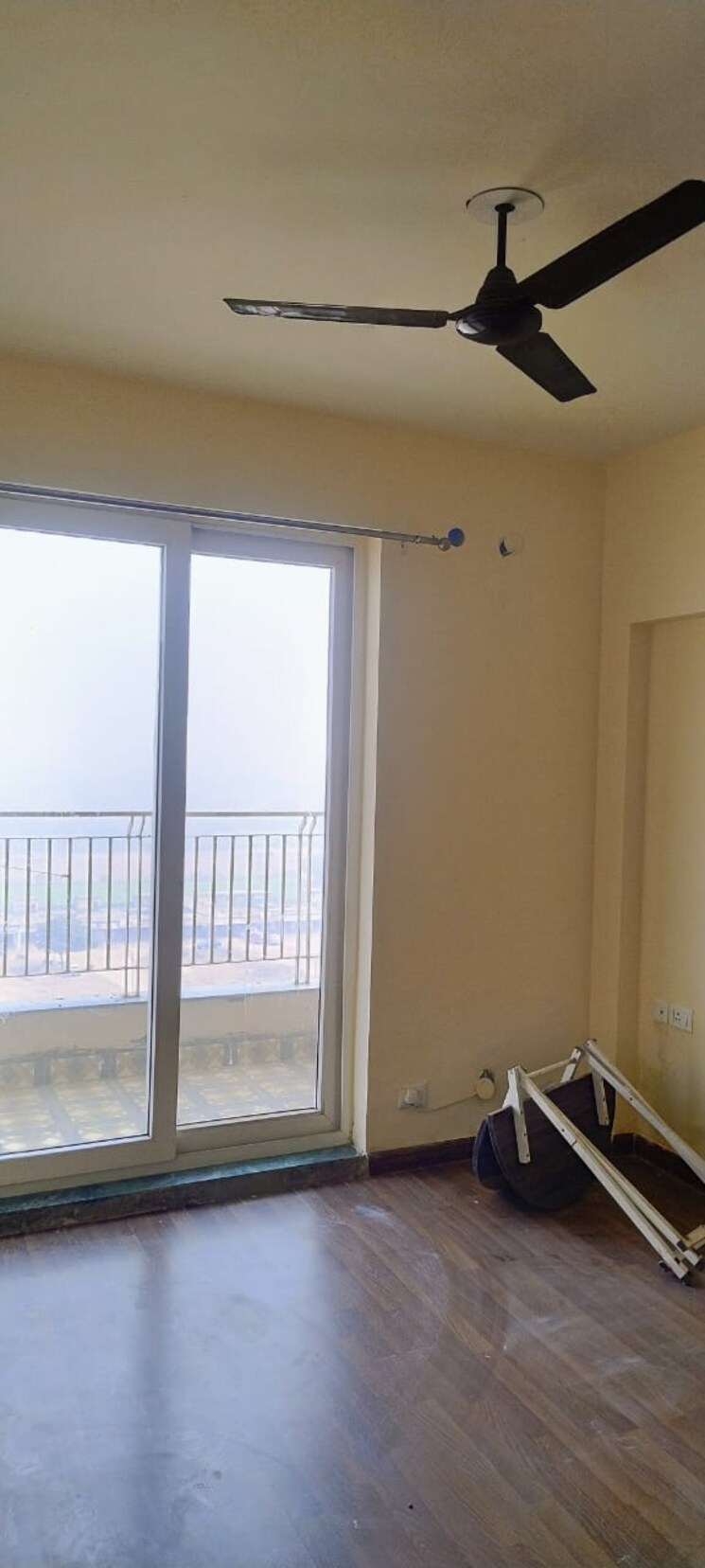 Room, bptp-discovery-park 2 Bedroom 1259 Sq.Ft. Builder Floor In Sector 80 Faridabad 7983806