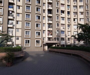 Parking in 2 BHK Apartment at Lodha Casa Royale, Balkum Pada – for Rent