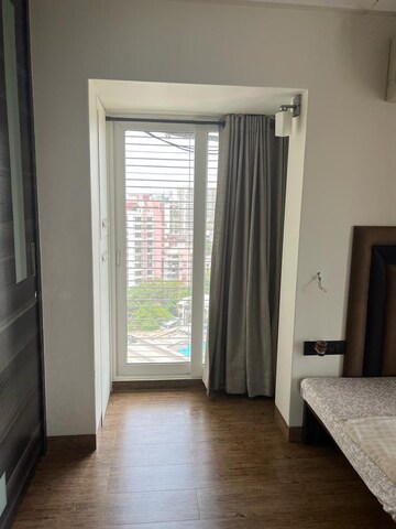 Room in 3 BHK Apartment at Krushal Towers Apartment, Chembur – for Rent