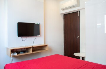 Bedroom in 2 BHK Apartment at Golf Edge, Gachibowli – for Rent