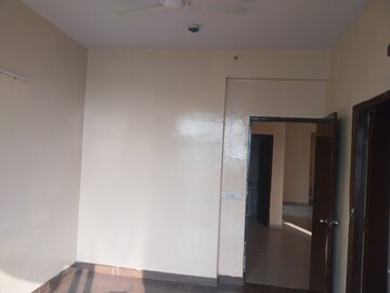 Room in 2 BHK Apartment at Mahagun Mywoods III, Sector 16c Greater Noida – for Rent