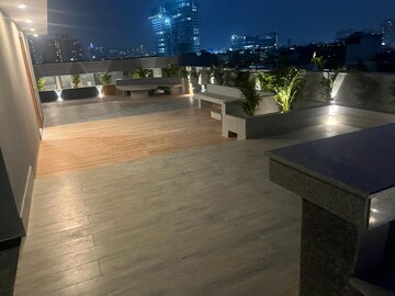 Parking in 4 BHK Builder Floor at DLF Atria, Dlf Phase ii – for Rent