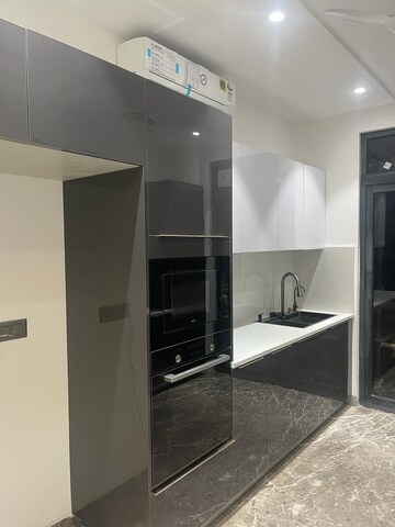 Kitchen in 4 BHK Builder Floor at DLF Atria, Dlf Phase ii – for Rent