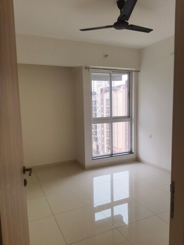 Room in 3 BHK Apartment at Godrej Emerald, Ghodbunder Road – for Rent
