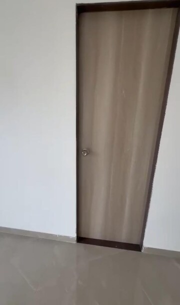 Furnished Amenities in 2 BHK Apartment at Renaissance Spring Meadows, Malad East – for Rent