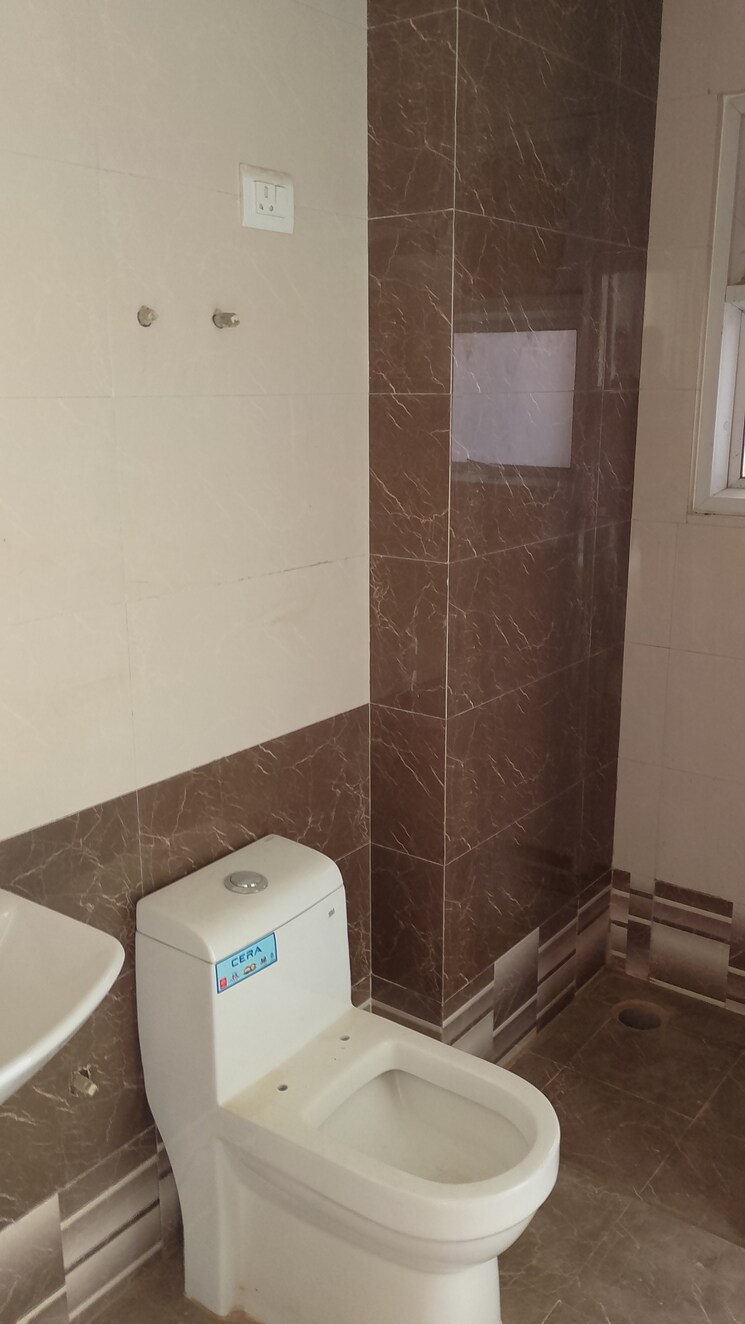 Bathroom, corona-optus 3 Bedroom 1765 Sq.Ft. Apartment In Sector 37c Gurgaon 7984085
