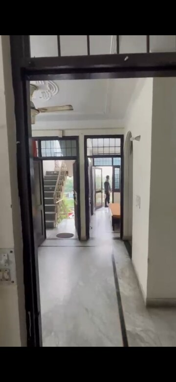 2.5 BHK Builder Floor For Rent in New Ashok Nagar