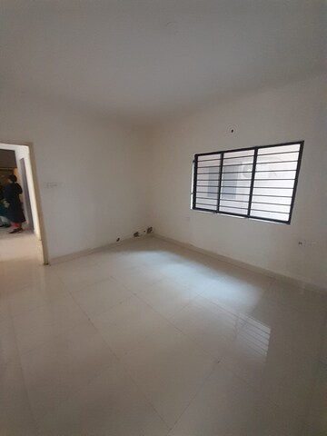 Room in 3 BHK Apartment at DTC Southern Heights, Joka – for Sale