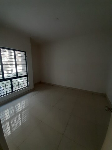 Room in 3 BHK Apartment at DTC Southern Heights, Joka – for Sale