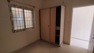 Master Bedroom in 2 BHK Apartment at Jalahalli Cross – for Rent