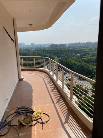 Balcony in 4 BHK Apartment at Varun C.G.H Society, Sector 52 – for Rent