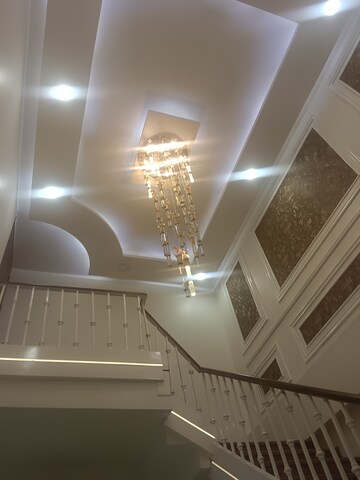 Furnished Amenities in 4 BHK Builder Floor at Vipul World Floors, Sector 48 – for Rent