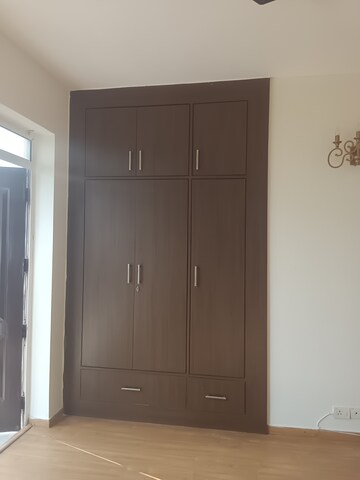 Room in 3 BHK Apartment at Bestech Park View City 2, Sector 49 – for Rent