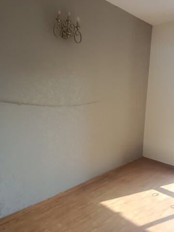 Room in 3 BHK Apartment at Bestech Park View City 2, Sector 49 – for Rent
