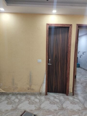 Room in 2 BHK Independent House at New Ashok Nagar – for Rent