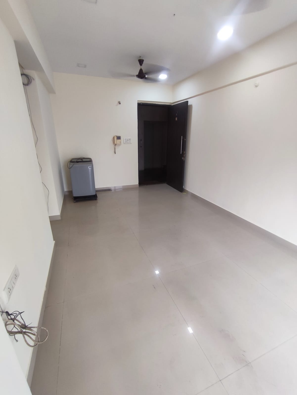 Room, progressive-group-crown 2.5 Bedroom 1000 Sq.Ft. Apartment In Kopar Khairane Navi Mumbai 7984290
