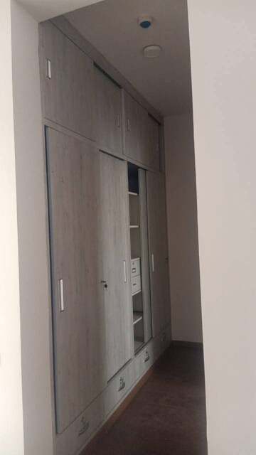 Building Lobby in 4 BHK Apartment at Ireo Victory Valley, Sector 67 – for Rent