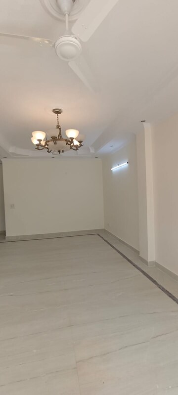 Master Bedroom in 3 BHK Builder Floor at Kalkaji – for Rent