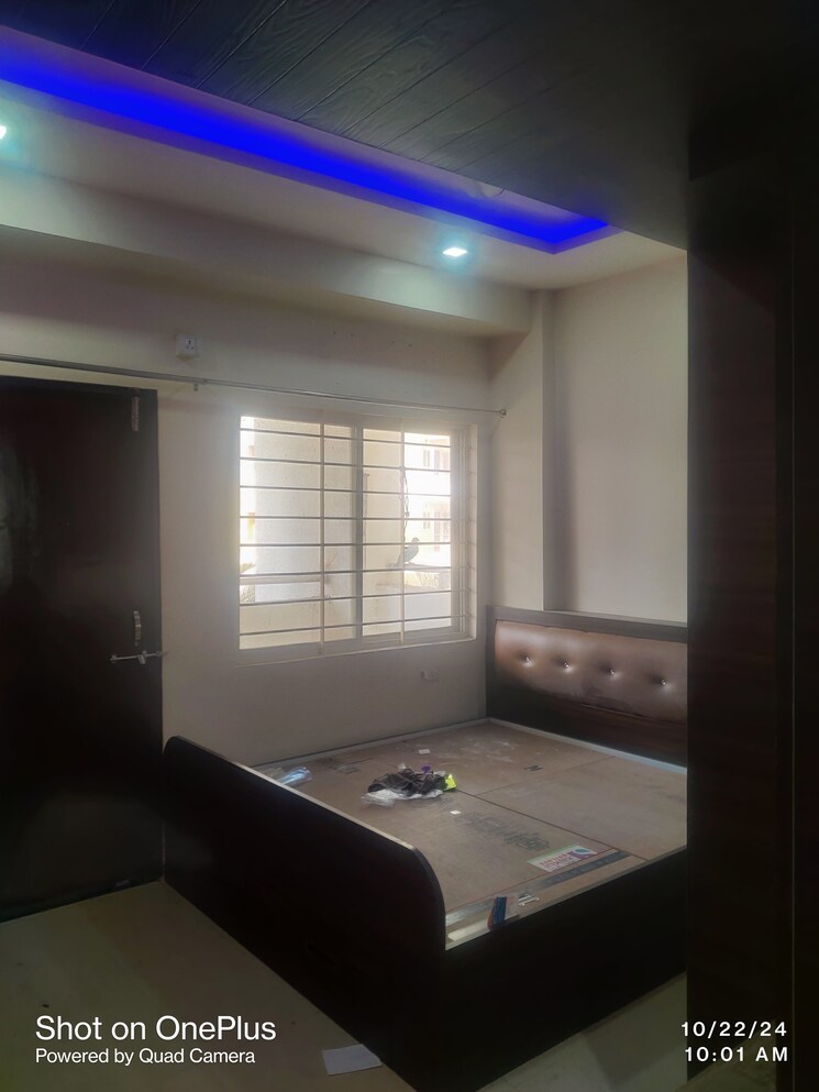 Bedroom, macker-silver-estate-vertica 3 Bedroom 1350 Sq.Ft. Apartment In Katara Hills Bhopal 7984364