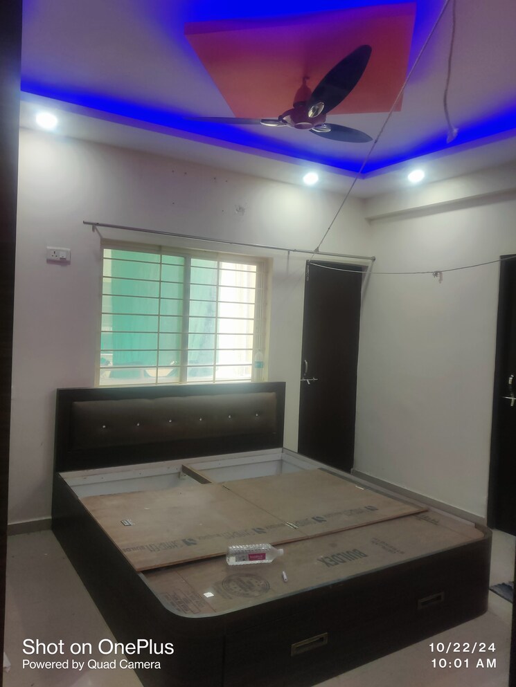 Bedroom, macker-silver-estate-vertica 3 Bedroom 1350 Sq.Ft. Apartment In Katara Hills Bhopal 7984364